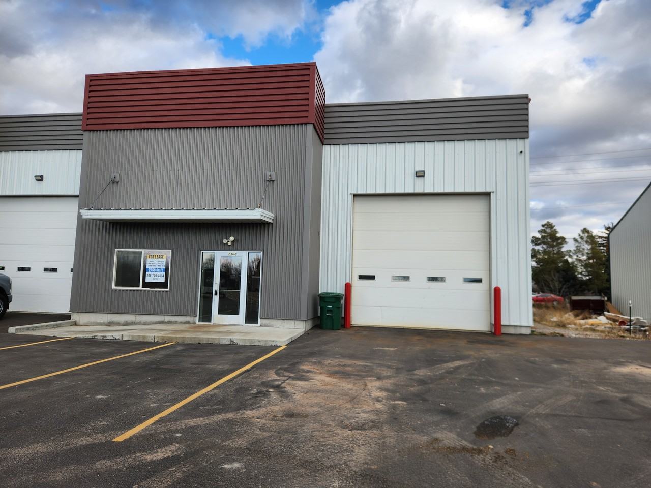 2308 N Deborah Dr - Photo 2 of 11