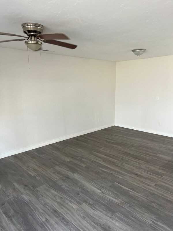 1617 N Jefferson Ave #4 - Photo 4 of 19