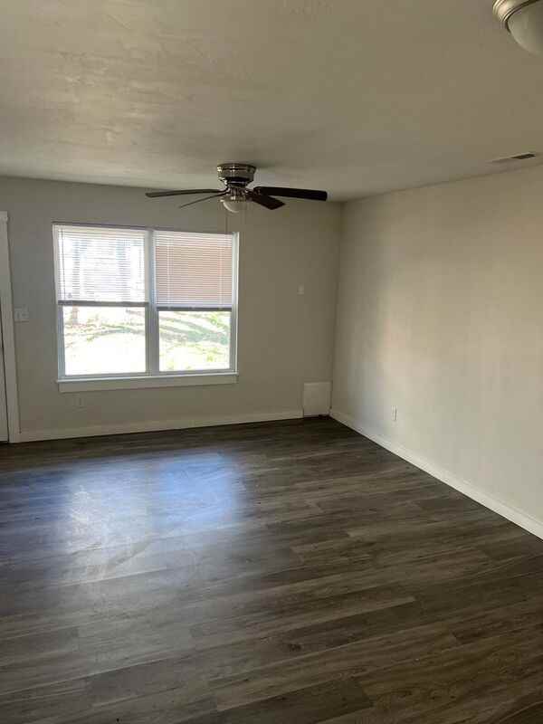 1617 N Jefferson Ave #4 - Photo 6 of 19