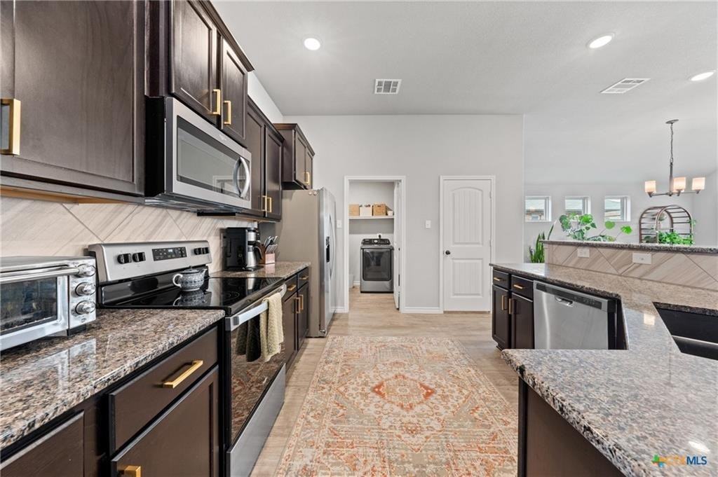 810 Marlow Cv - Photo 3 of 30