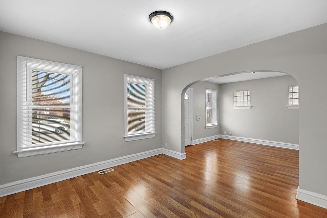 6128 Otto Ave - Photo 6 of 21