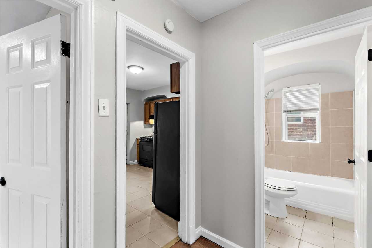 6128 Otto Ave - Photo 7 of 21