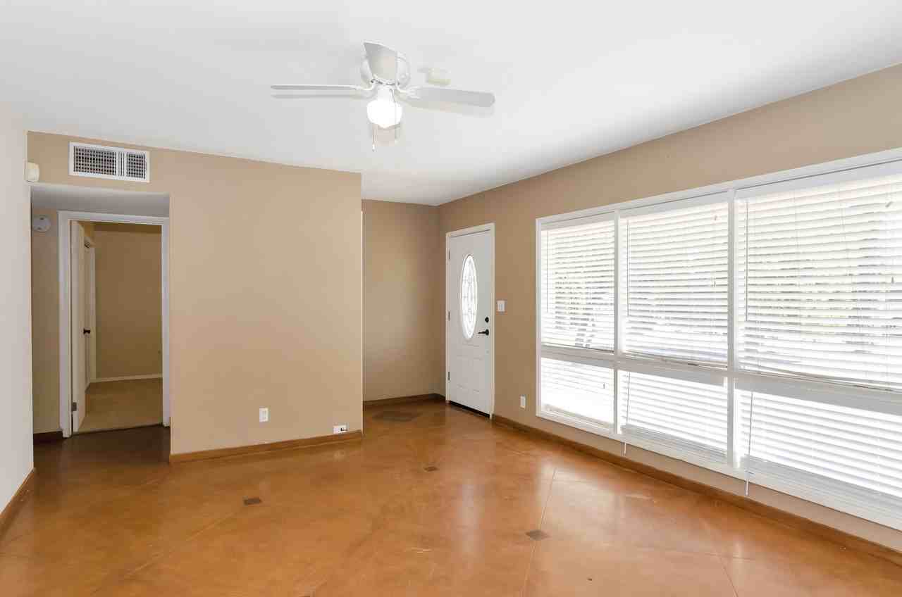 5625 E 20th St - Photo 3 of 16