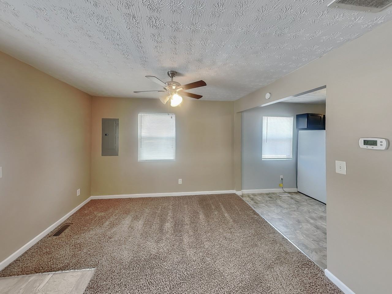 7109 E 14th St - Photo 4 of 21