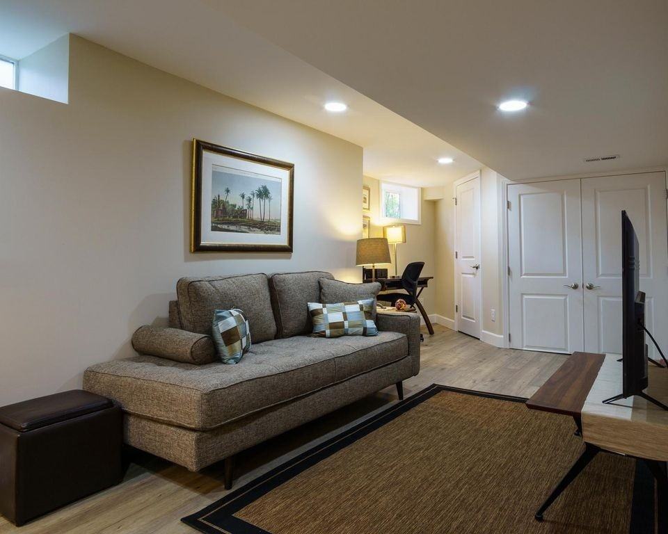 67 Baldwin St - Photo 2 of 7