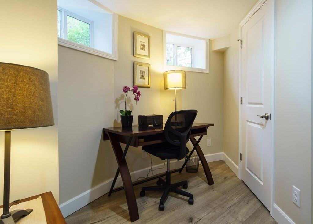 67 Baldwin St - Photo 3 of 7