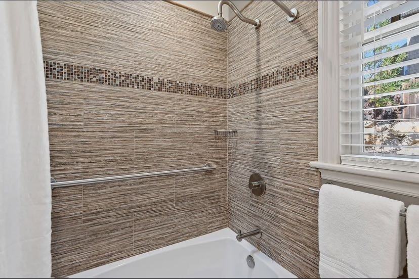 845 Ne 125th St - Photo 7 of 7