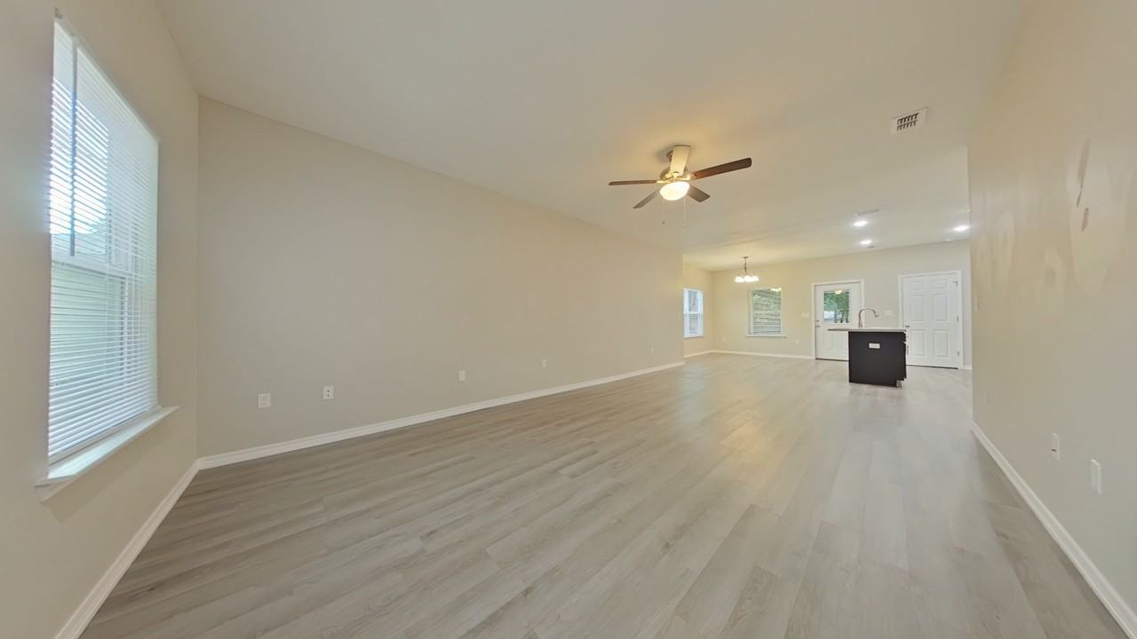 709 E Robinson Ave - Photo 3 of 16