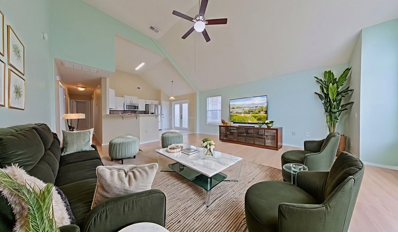 3005 Yorktown Cir - Photo 4 of 19