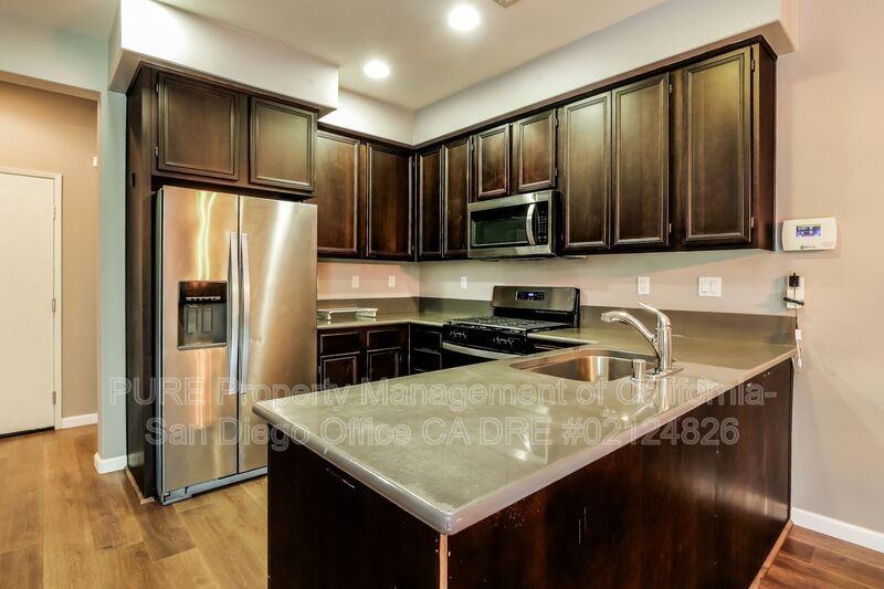 1520 Santa Carolina Rd #4 - Photo 6 of 18