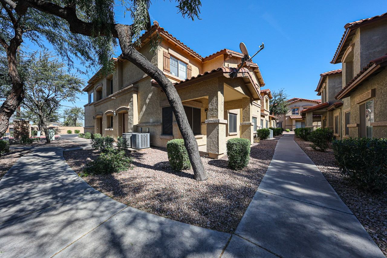 2831 E Southern Ave #140 - Photo 2 of 30