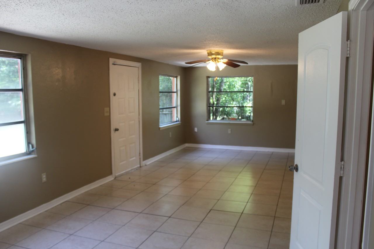 4038 Sugarfoot Dr - Photo 5 of 14