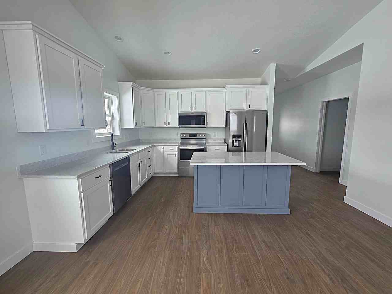 1206 Poppy Ct - Photo 3 of 20