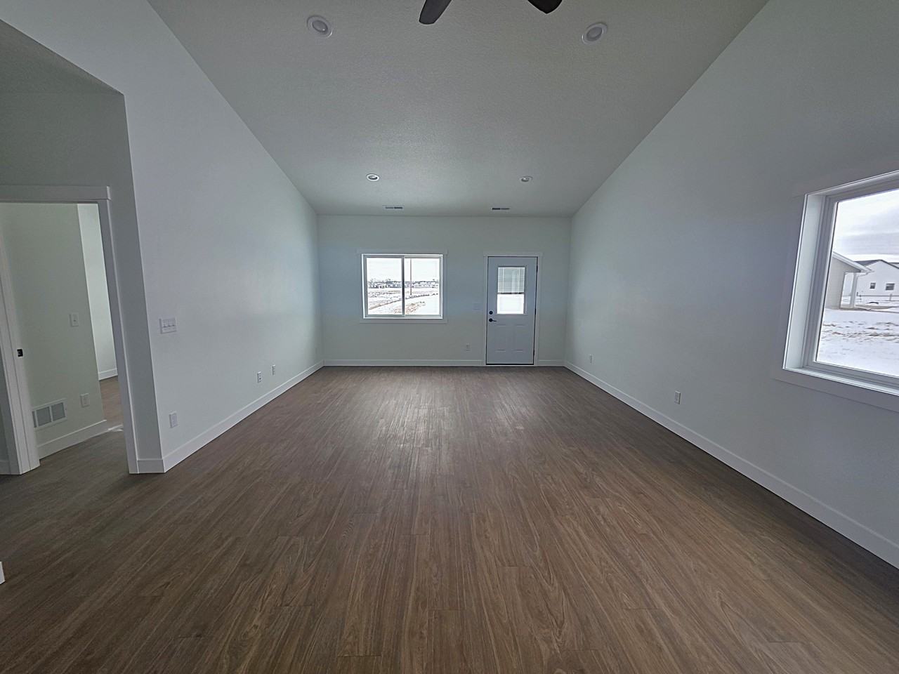 1206 Poppy Ct - Photo 5 of 20