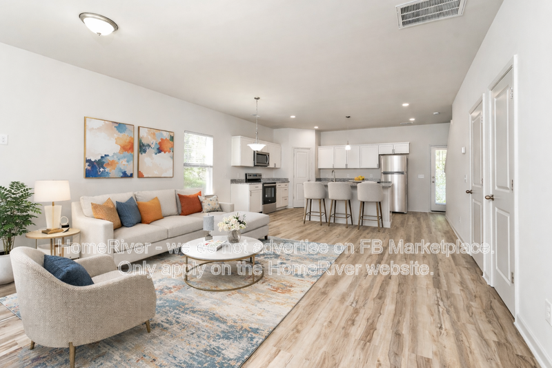 816 Richmond Ave - Photo 2 of 23