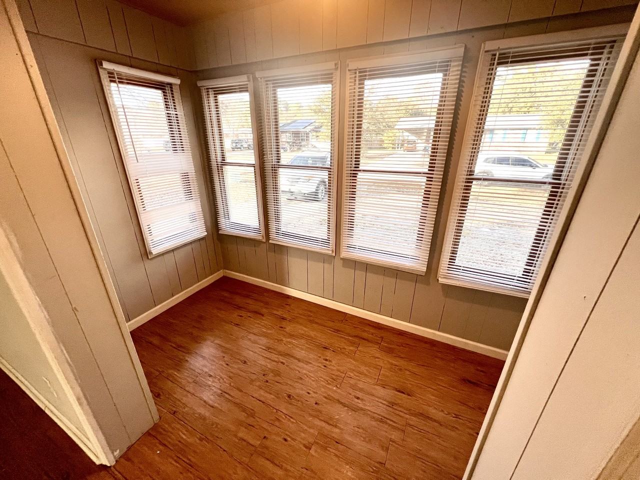 602 Jefferson Way - Photo 5 of 17