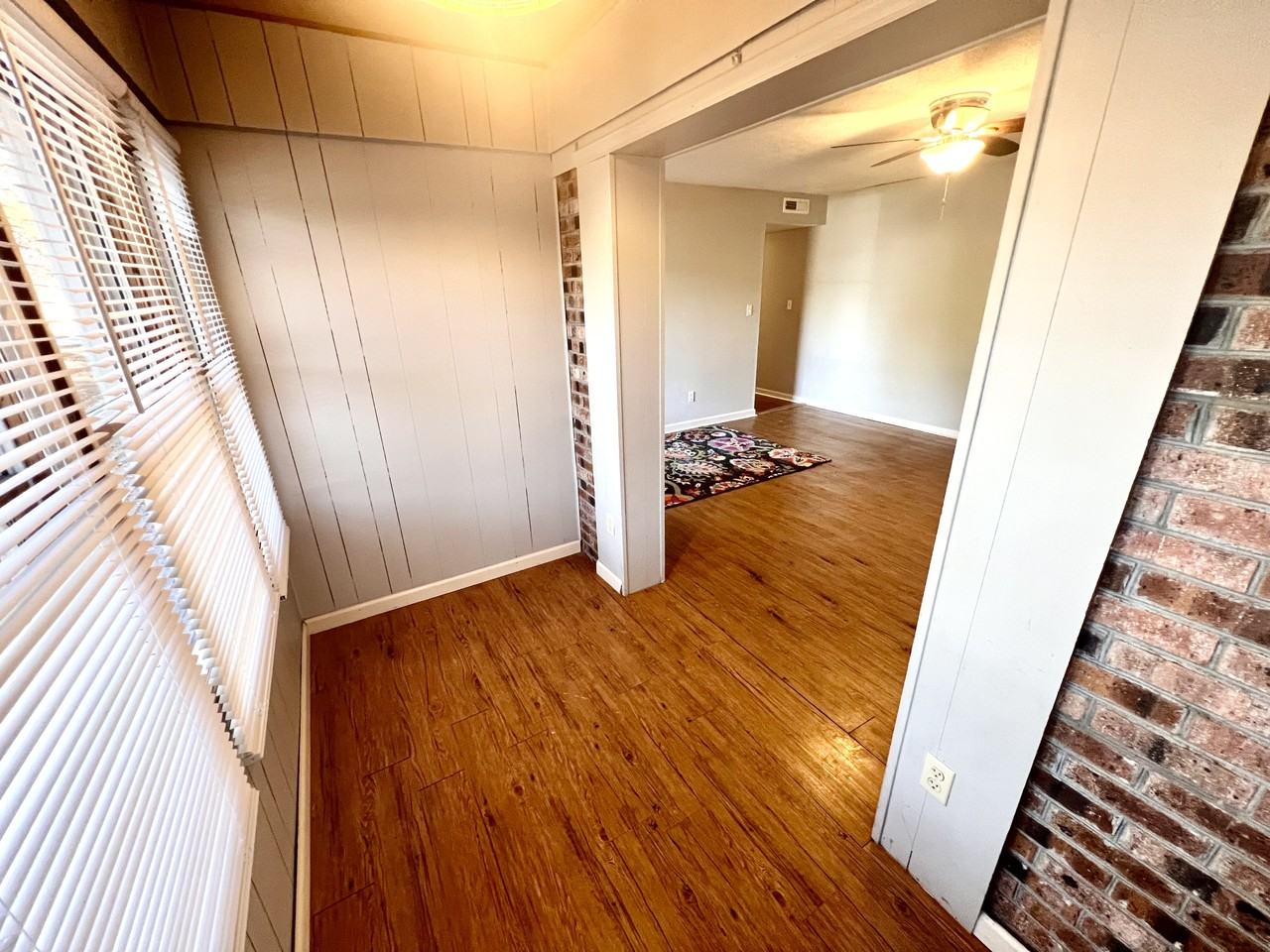 602 Jefferson Way - Photo 6 of 17