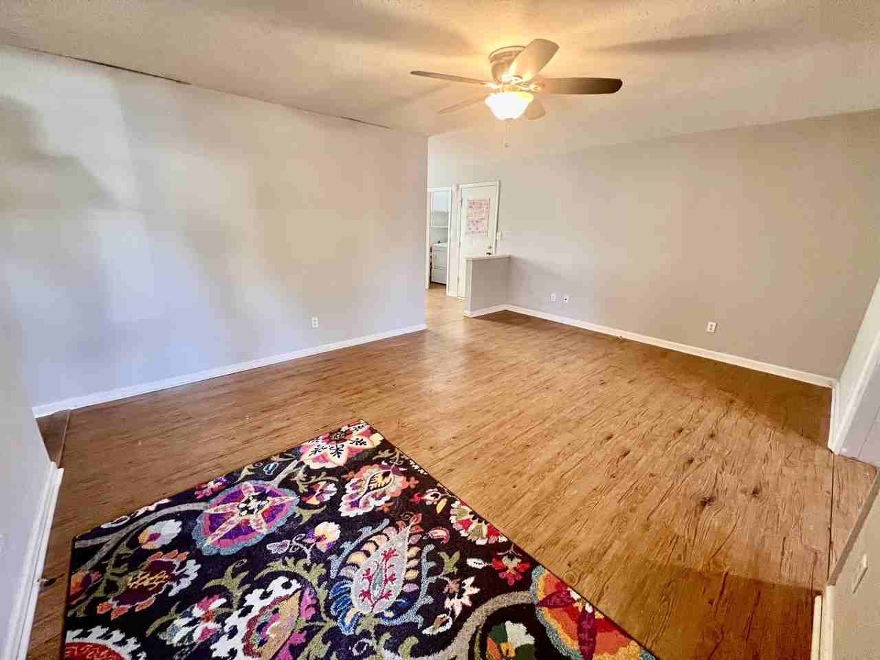 602 Jefferson Way - Photo 3 of 17