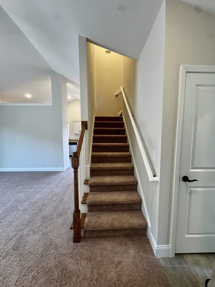 328 Gravel Hill Ct - Photo 2 of 26