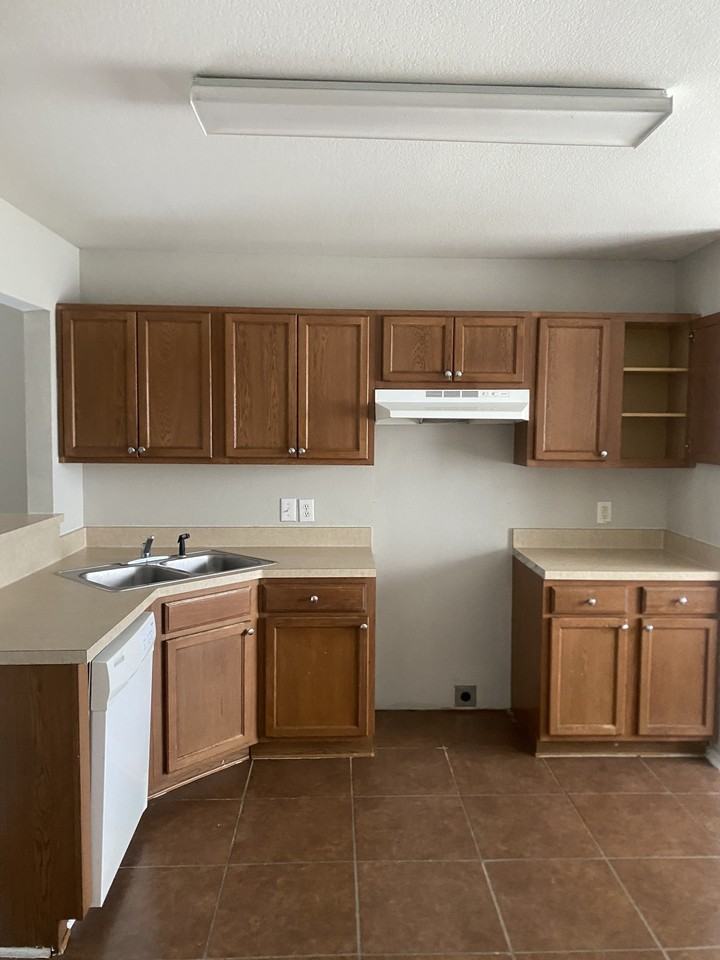 1417 Marena Moore Ct - Photo 6 of 14