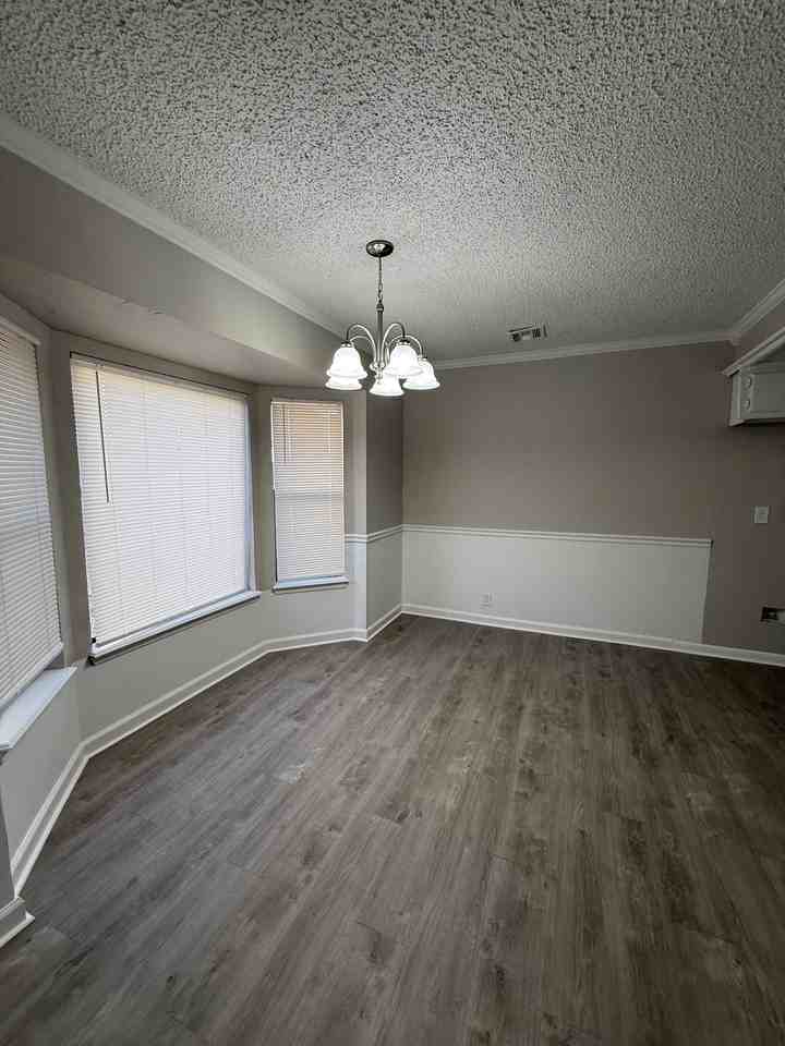 1011 Taurus Dr - Photo 5 of 16