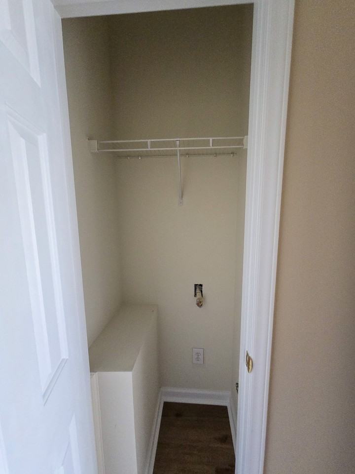 2517 Ferndown Ct - Photo 3 of 35