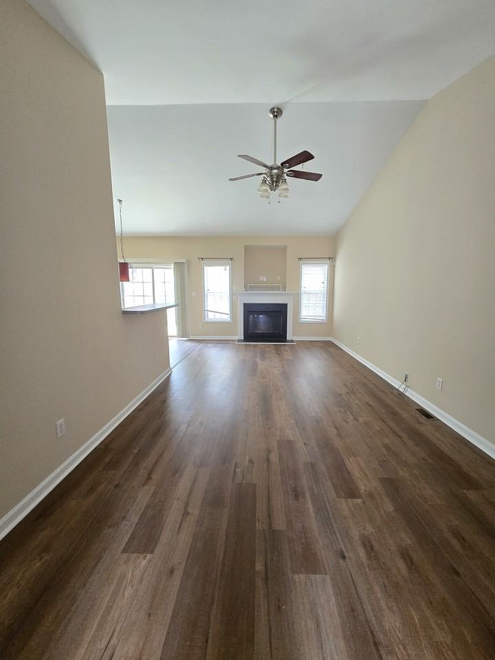 2517 Ferndown Ct - Photo 4 of 35