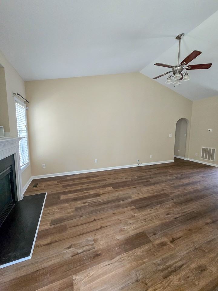 2517 Ferndown Ct - Photo 6 of 35