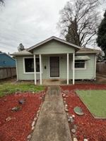 featured image of 727 N Pine St