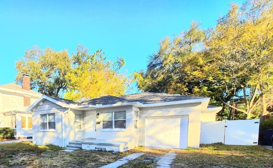 2617 W Watrous Ave - Photo 2 of 32