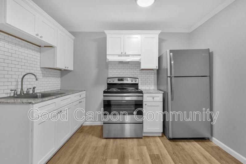 1190 Orchard Park Rd #6B - Photo 3 of 12
