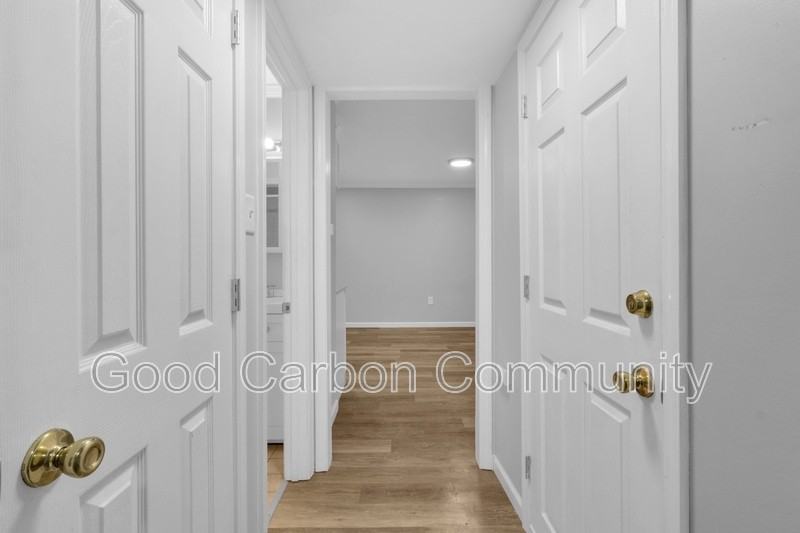 1190 Orchard Park Rd #6B - Photo 6 of 12