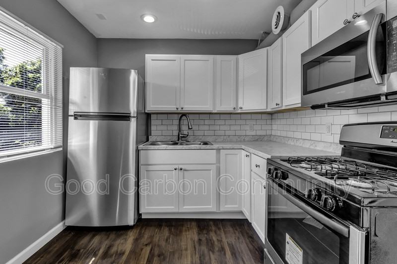 194 Herkimer St #2 - Photo 4 of 20