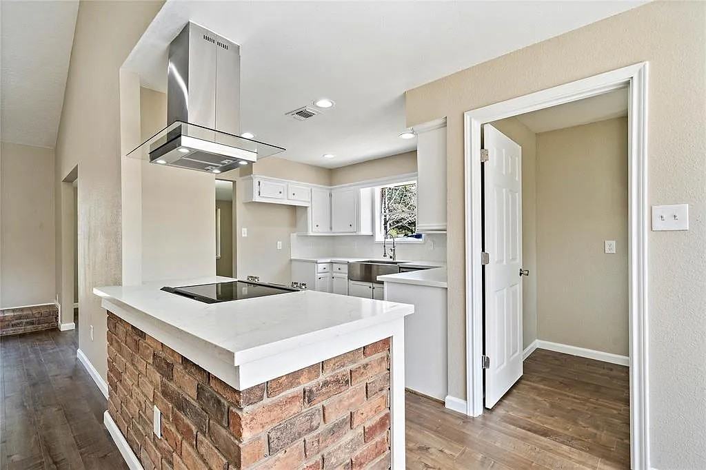 5119 Prairie Creek Dr - Photo 7 of 10