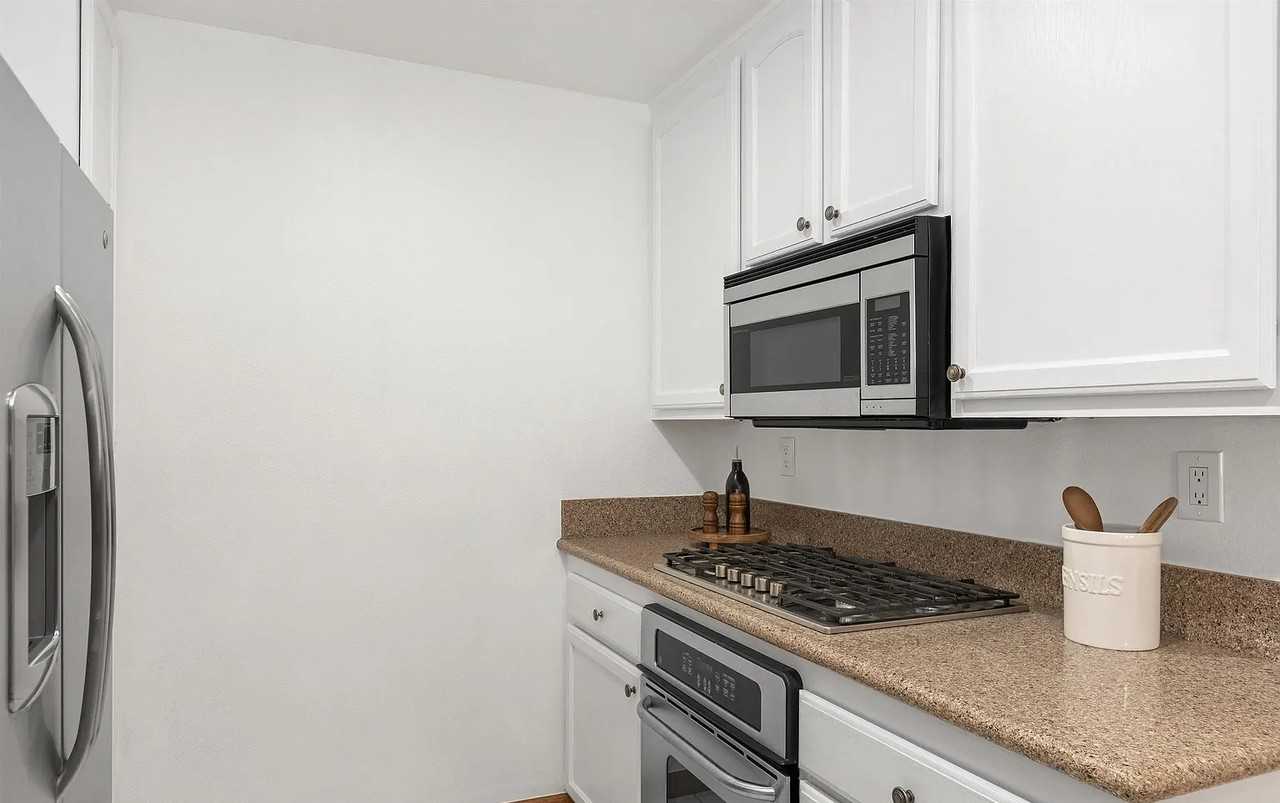 474 Belle Vista Dr #C - Photo 6 of 9