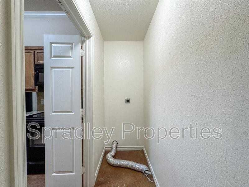 507A Pepper Spring Ct - Photo 6 of 17