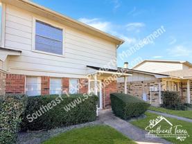 6630 Lexington Dr - Photo 1 of 1