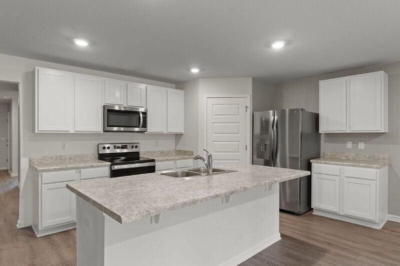 6406 Arcadia Bluffs Ave - Photo 7 of 27