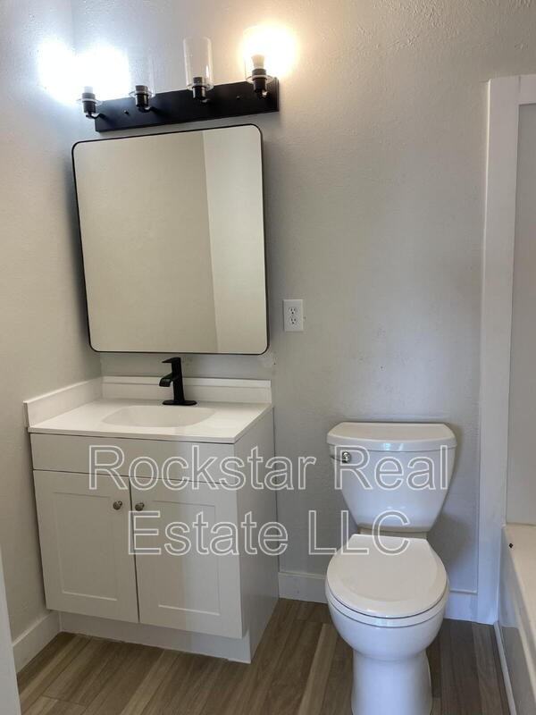 1003 E Illinois Ave - Photo 6 of 13