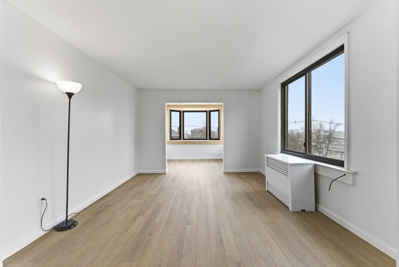 812 Roosevelt Ave #2 - Photo 7 of 17