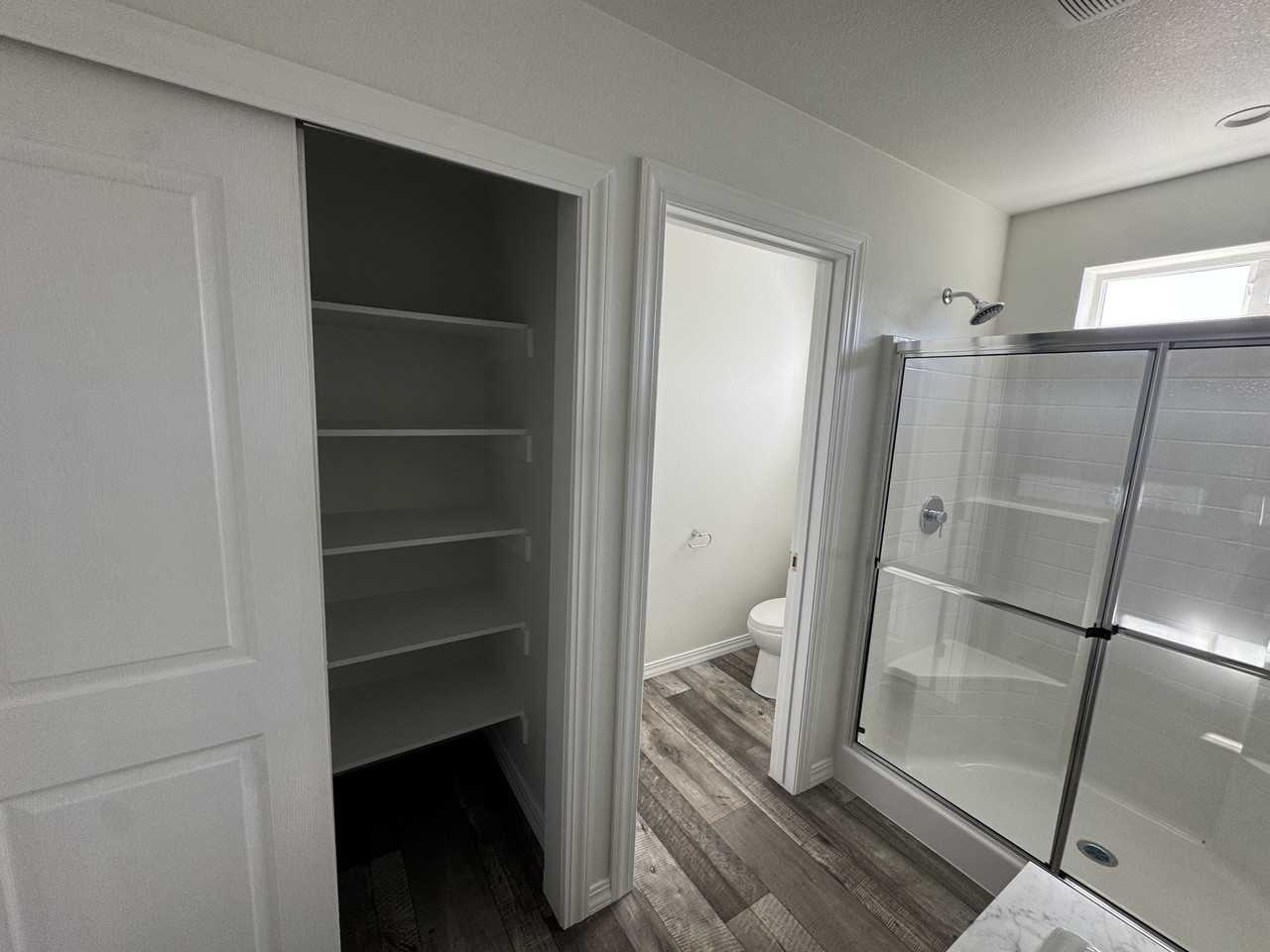 2819 Sylvia St #NA - Photo 2 of 17