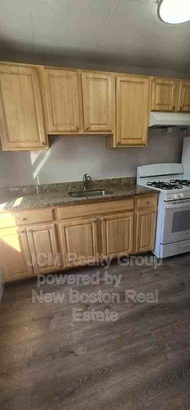 54 52 - Photo 2 of 4