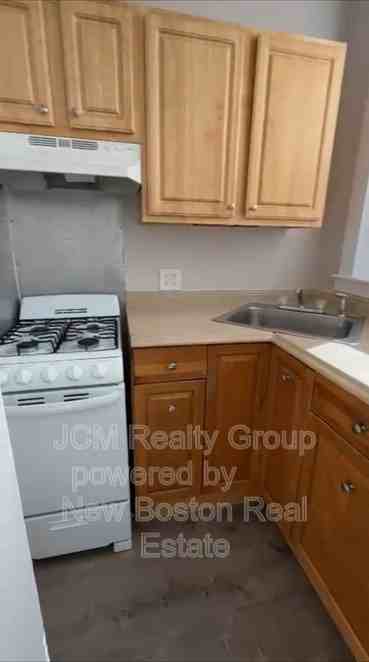 124 Central Ave - Photo 2 of 28