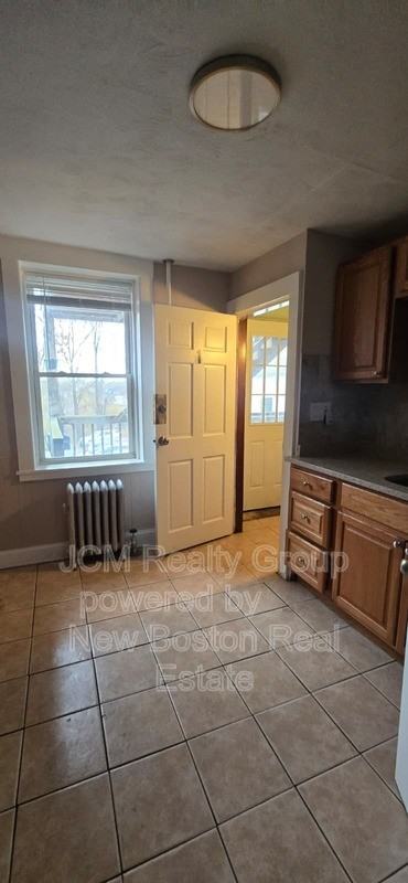 86 Main St - Photo 6 of 31