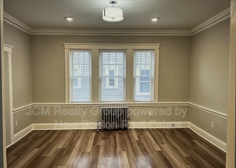 100 Maverick St #1 - Photo 6 of 11