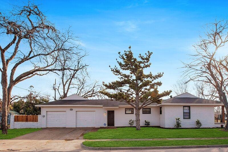 2505 San Paula Ave - Photo 3 of 37