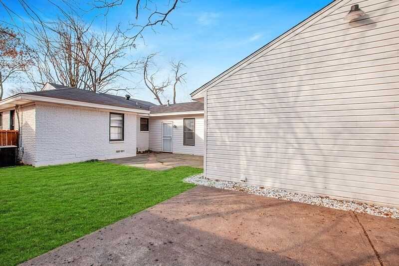 2505 San Paula Ave - Photo 6 of 37