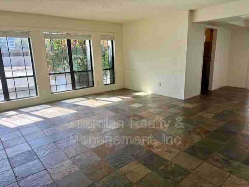 5203 N 24th St #102 - Photo 7 of 17