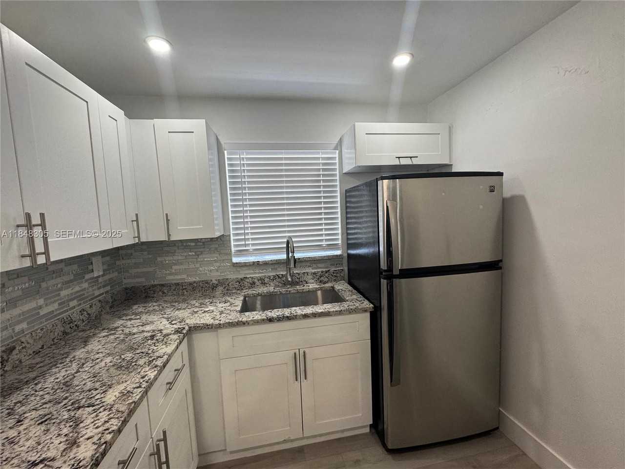 1657 Southwest 44th Avenue #1 - Photo 4 of 32