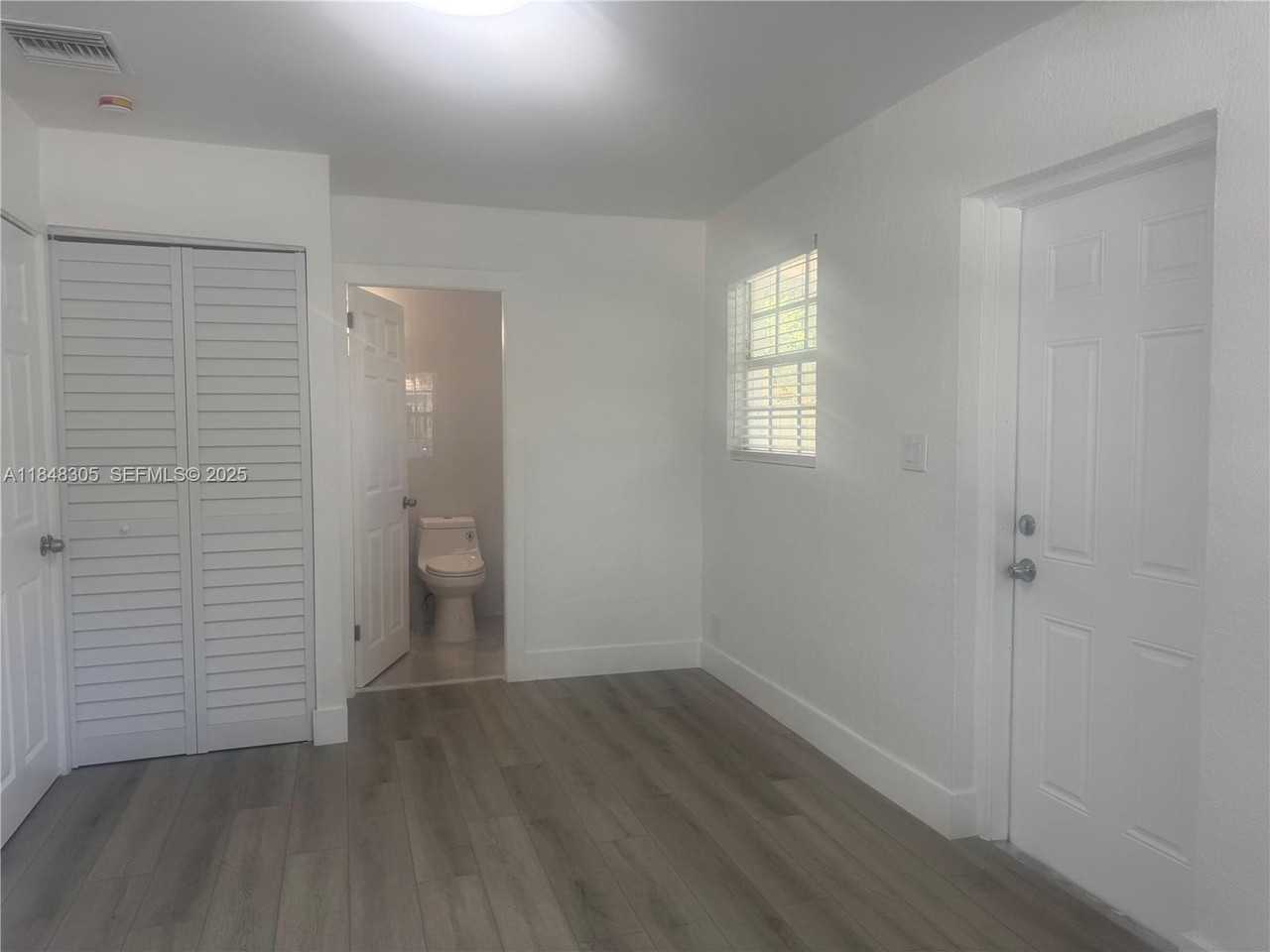 1657 Southwest 44th Avenue #1 - Photo 5 of 32